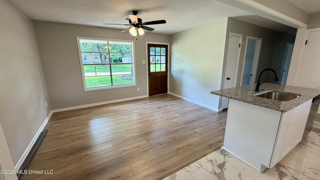 6670 Embassy Circle, Horn Lake, MS 38637