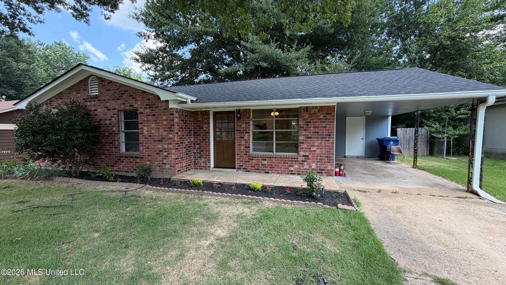 6670 Embassy Circle, Horn Lake, MS 38637