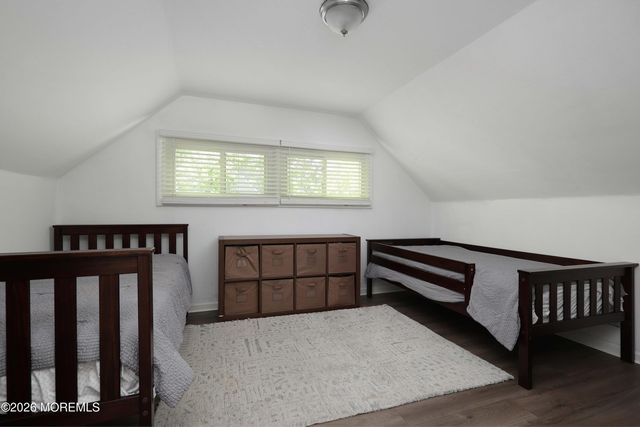 33 Pine Tree Road, Old Bridge, NJ 08857