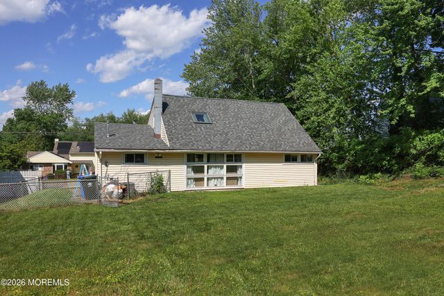 33 Pine Tree Road, Old Bridge, NJ 08857
