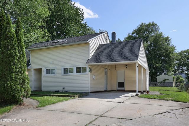 33 Pine Tree Road, Old Bridge, NJ 08857