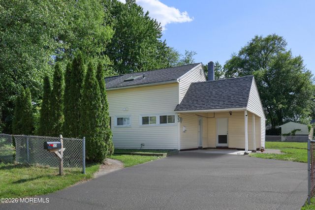33 Pine Tree Road, Old Bridge, NJ 08857