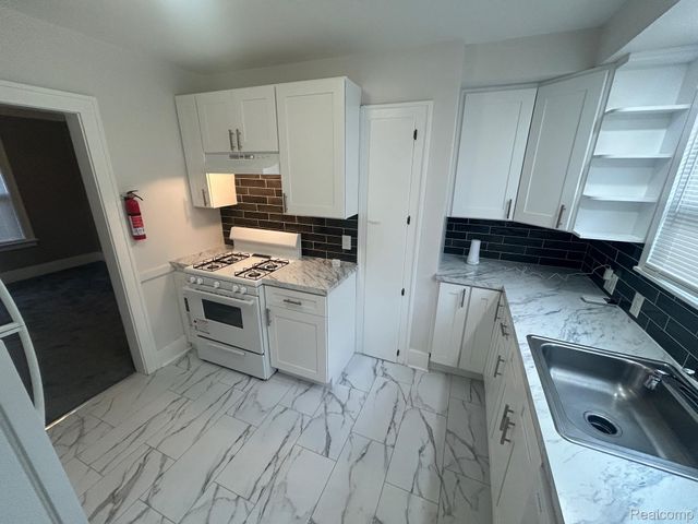 14716 Archdale Unit 1 Street, Detroit, MI 48227