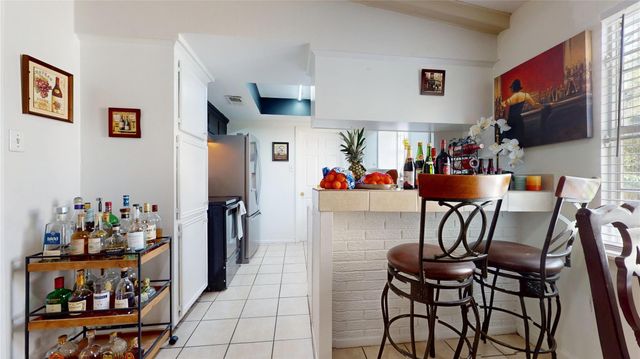 6319 Guadalupe Street, Houston, TX 77016