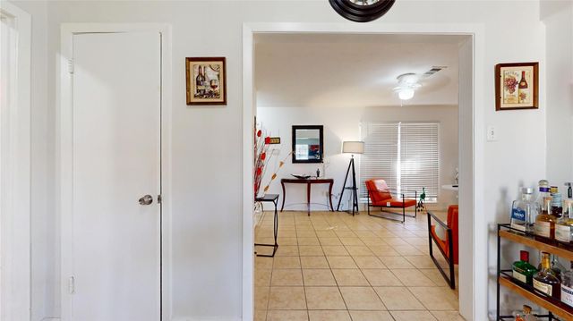 6319 Guadalupe Street, Houston, TX 77016