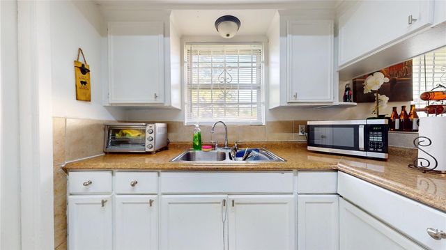 6319 Guadalupe Street, Houston, TX 77016