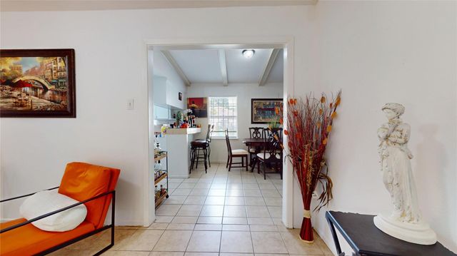 6319 Guadalupe Street, Houston, TX 77016