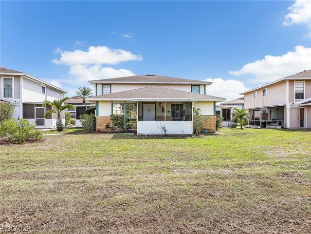 3297 Royal Canadian TRCE 1, Fort Myers, FL 33907