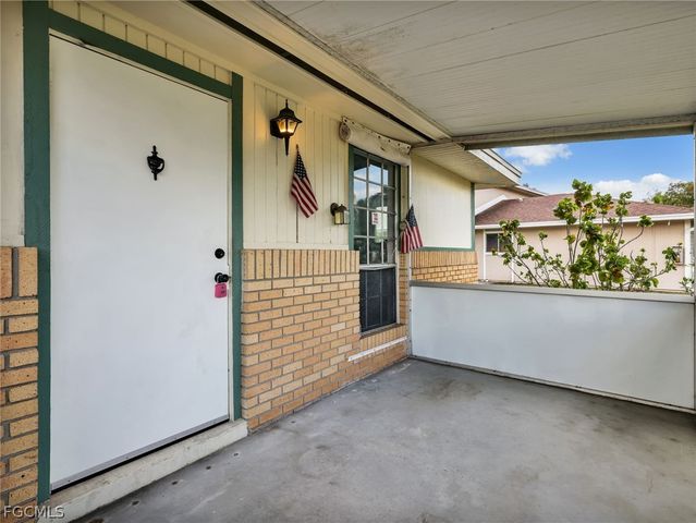 3297 Royal Canadian TRCE 1, Fort Myers, FL 33907