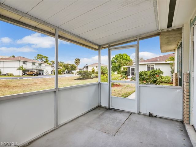 3297 Royal Canadian TRCE 1, Fort Myers, FL 33907