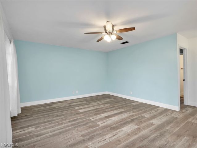 3297 Royal Canadian TRCE 1, Fort Myers, FL 33907