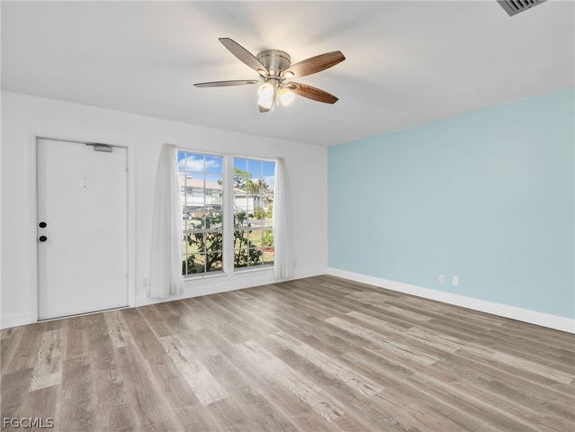 3297 Royal Canadian TRCE 1, Fort Myers, FL 33907