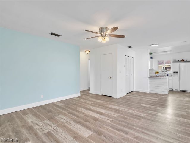 3297 Royal Canadian TRCE 1, Fort Myers, FL 33907