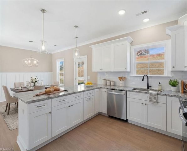 6947 Orchard Path Drive, Clemmons, NC 27012