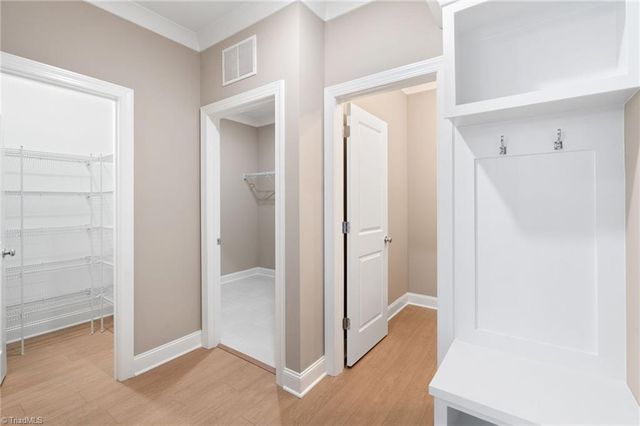 6947 Orchard Path Drive, Clemmons, NC 27012