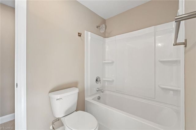 6947 Orchard Path Drive, Clemmons, NC 27012