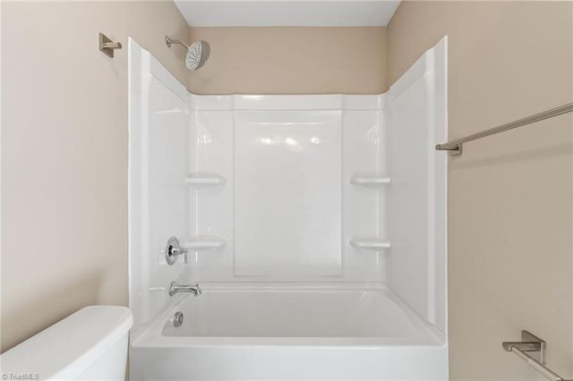 6947 Orchard Path Drive, Clemmons, NC 27012