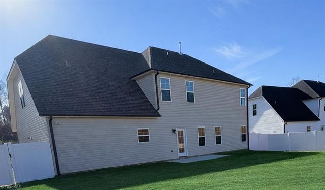 6947 Orchard Path Drive, Clemmons, NC 27012