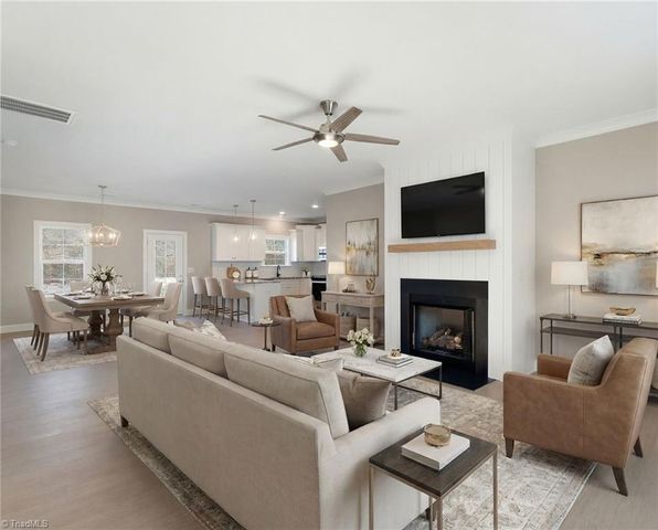 6947 Orchard Path Drive, Clemmons, NC 27012