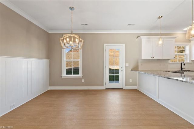 6947 Orchard Path Drive, Clemmons, NC 27012