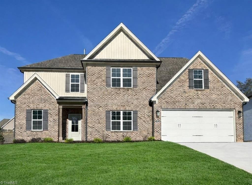 6947 Orchard Path Drive, Clemmons, NC 27012