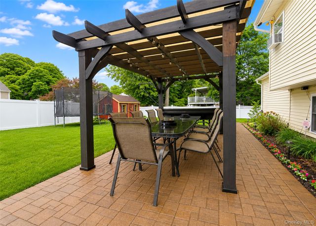 47 Newtown Avenue, Selden, NY 11784