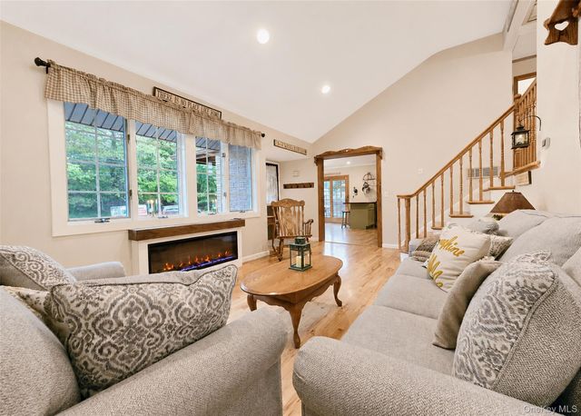 47 Newtown Avenue, Selden, NY 11784