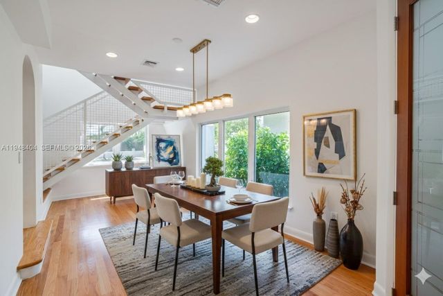 527 SW 20th Rd, Miami, FL 33129