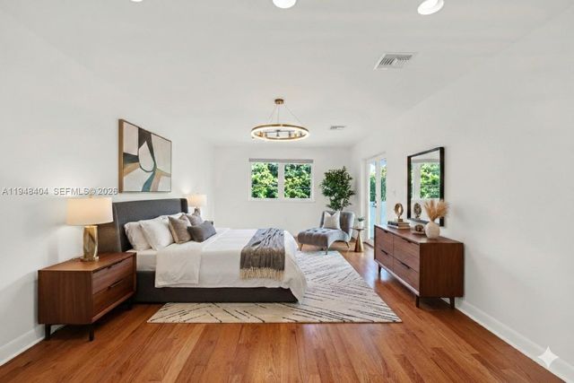 527 SW 20th Rd, Miami, FL 33129