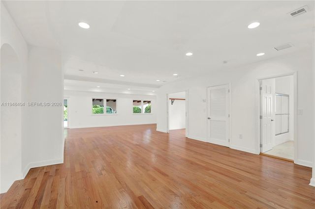 527 SW 20th Rd, Miami, FL 33129