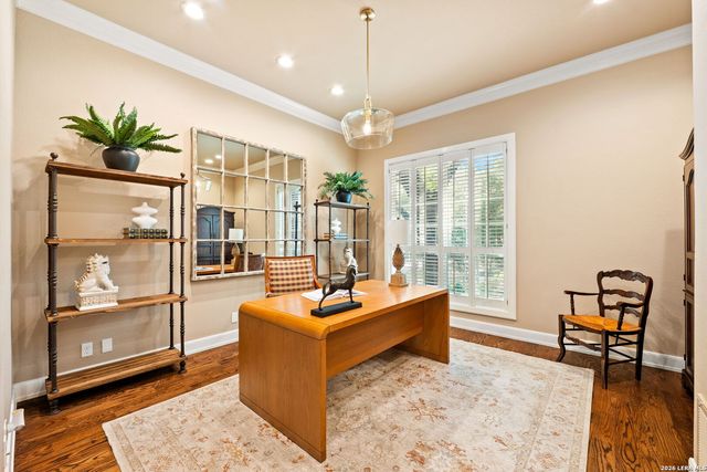 2 CHATSWORTH WAY, San Antonio, TX 78209