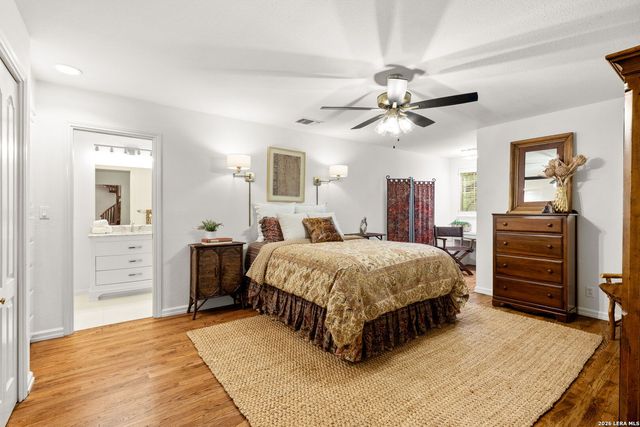 2 CHATSWORTH WAY, San Antonio, TX 78209