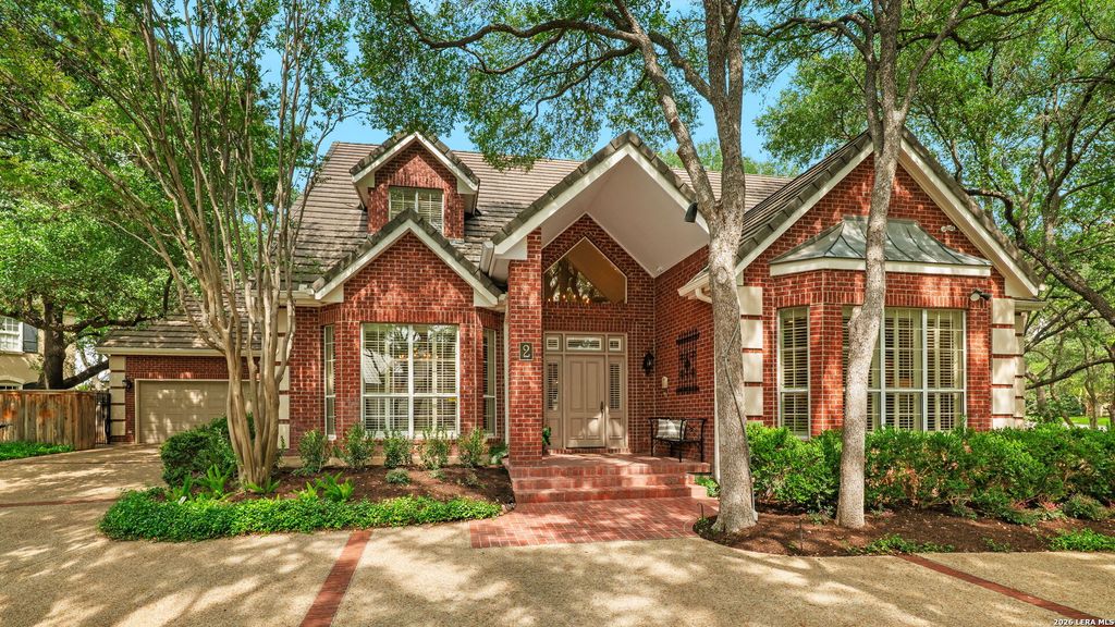 2 CHATSWORTH WAY, San Antonio, TX 78209