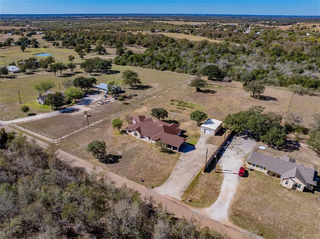 407 Raymond Road, La Grange, TX 78945