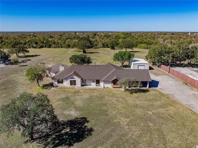 407 Raymond Road, La Grange, TX 78945