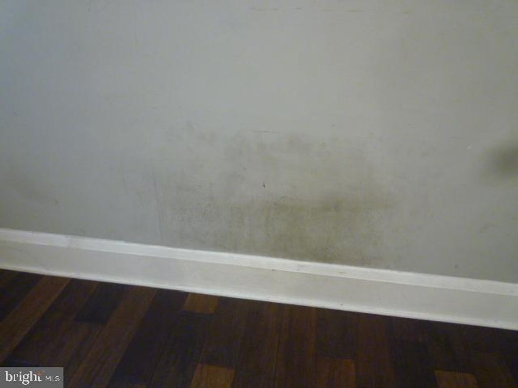 Image 14 of property listing at 5118 HARFORD RD, Baltimore, MD 21214