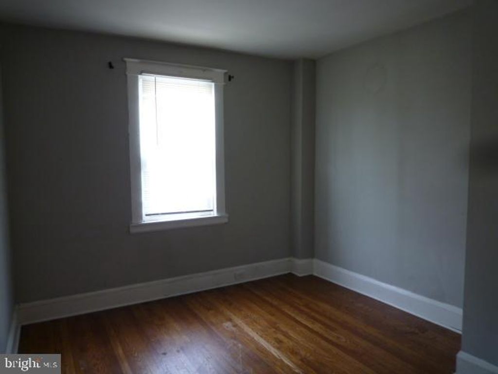 Image 24 of property listing at 5118 HARFORD RD, Baltimore, MD 21214
