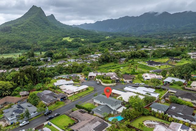 1031 Lunaai Place, Kailua, HI 96734