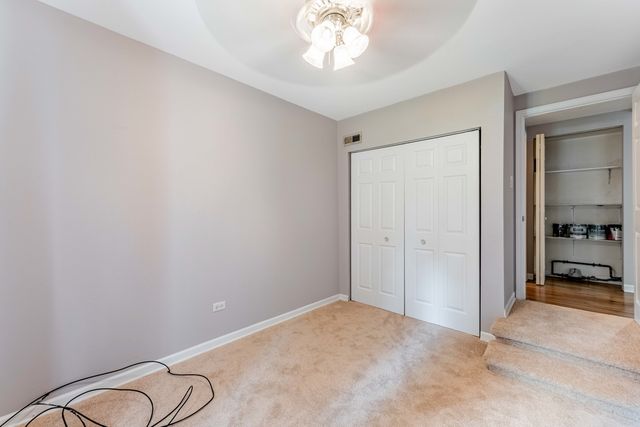 8728 S Rockwell Avenue, Evergreen Park, IL 60805
