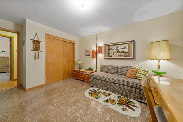 219 Floral Avenue, Mankato, MN 56001