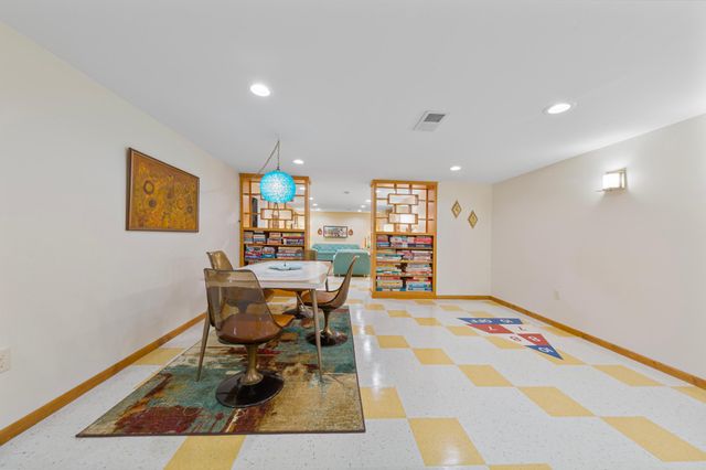 219 Floral Avenue, Mankato, MN 56001