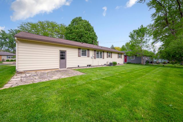 219 Floral Avenue, Mankato, MN 56001