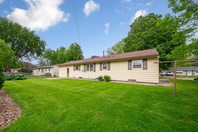 219 Floral Avenue, Mankato, MN 56001