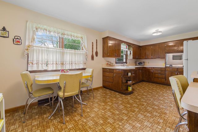 219 Floral Avenue, Mankato, MN 56001