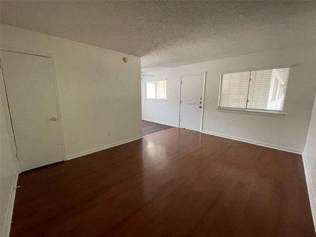 3106 Duval ST 202, Austin, TX 78705
