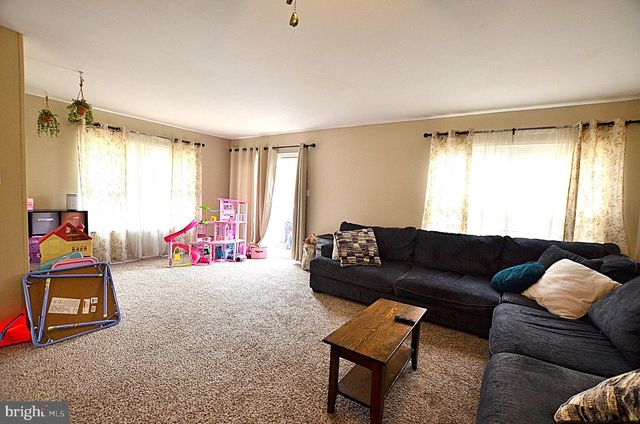 602 HEATHERFIELD DR, Bear, DE 19701