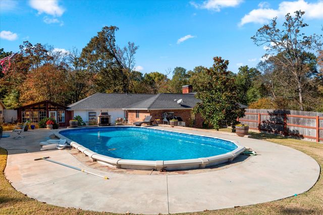 1720 Greenhollow, Mt Pleasant, TX 75455