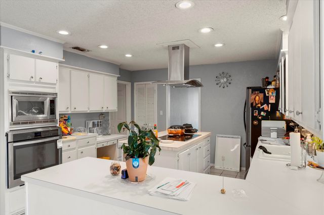 1720 Greenhollow, Mt Pleasant, TX 75455