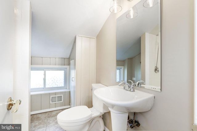 307 NIMITZ AVE, Rockville, MD 20851