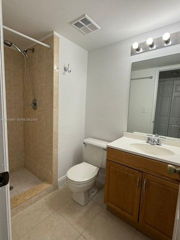 6955 NW 186th St F209, Hialeah, FL 33015